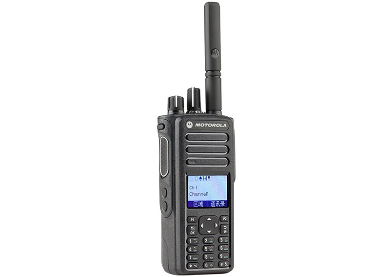 XiR P8668i 防爆數字對講機