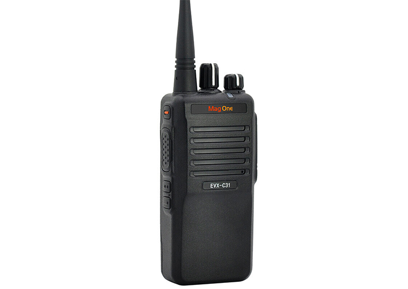 MAG ONE EVX-C31 數字便攜式對講機